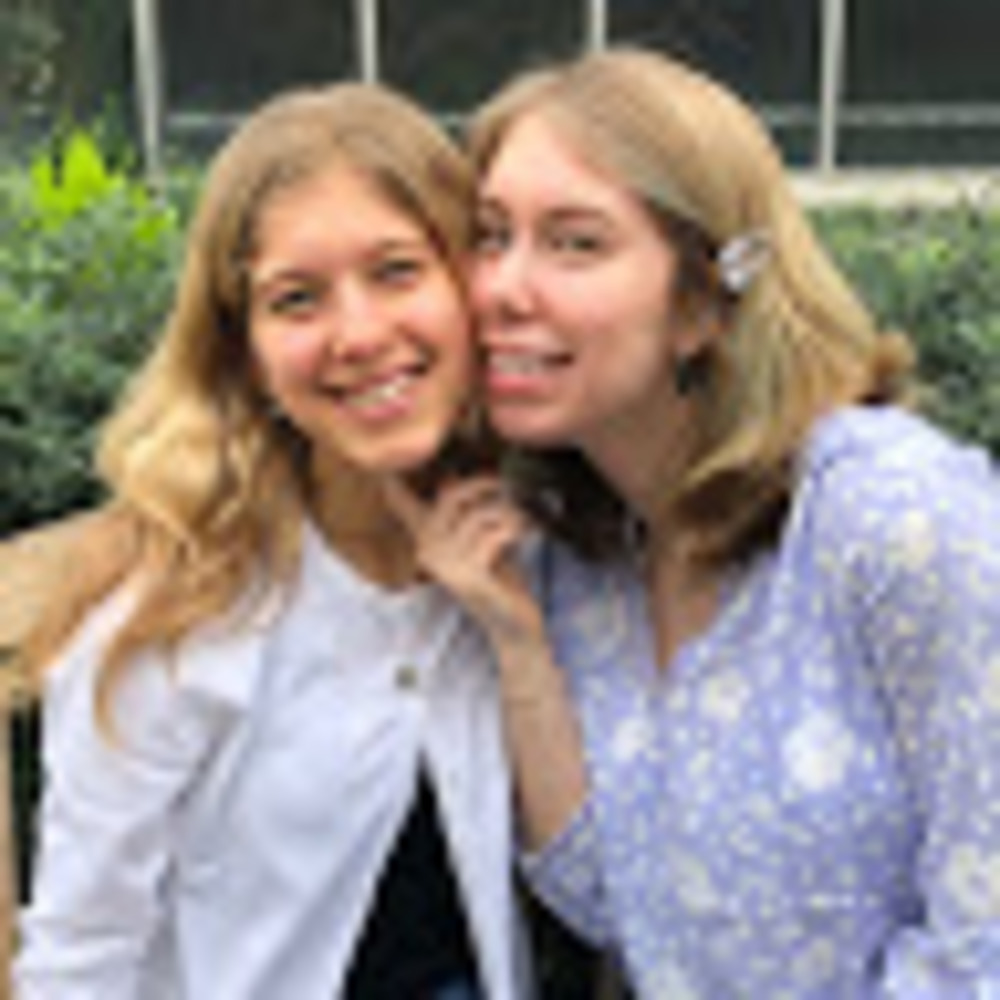 Meet your Posher, Livy